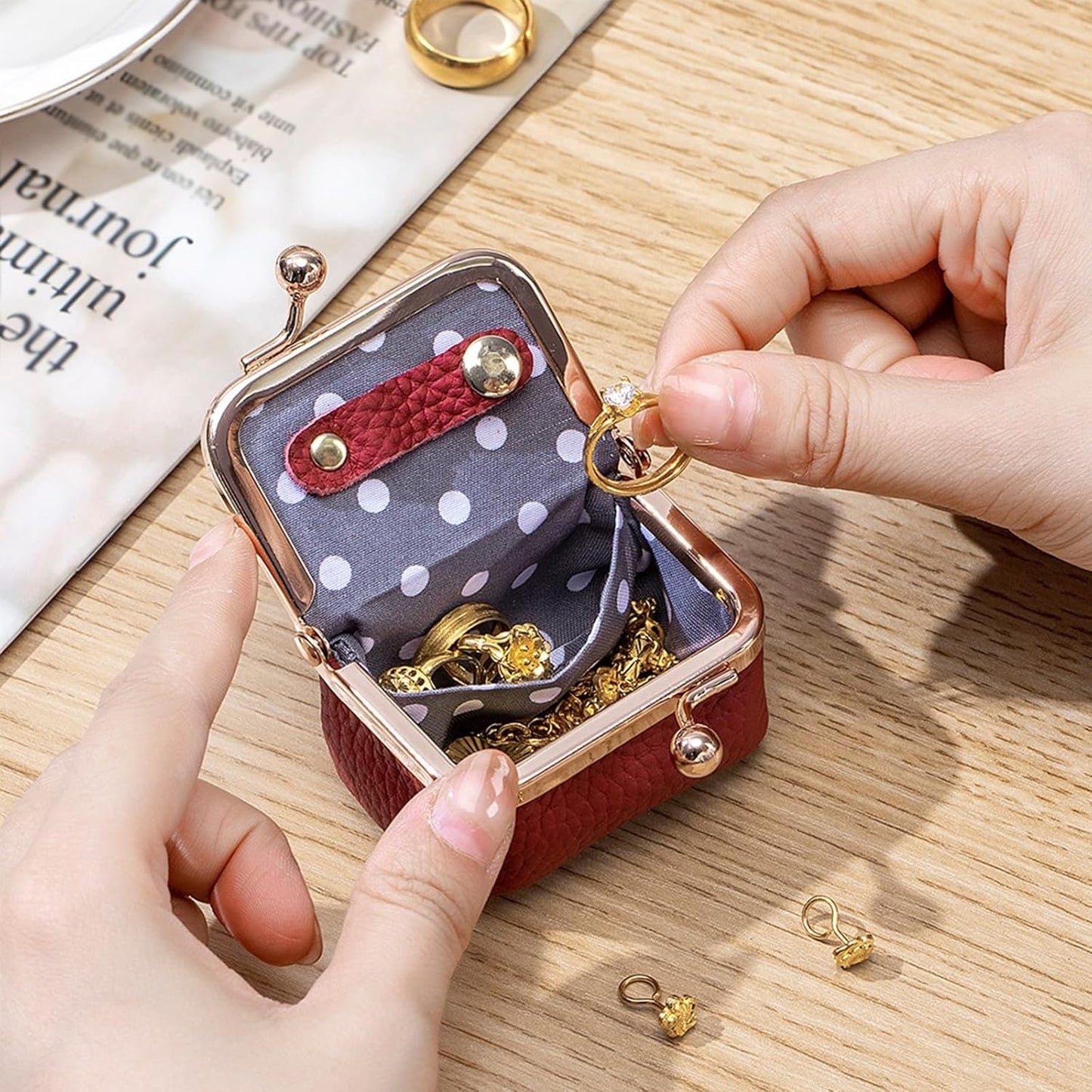 Vintage Leather Mini Jewelry Box™